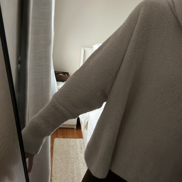 Sweater! - Picture 2 of 5